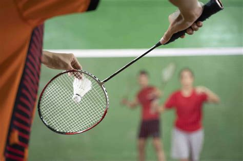 Badminton Serves: Types of Serves and How to Play Them.